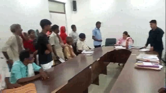 भूमि संबंधी विवाद के निपटारे को लेकर लगाया गया जनता दरबार ,तीन मामलों का हुआ निष्पादन।