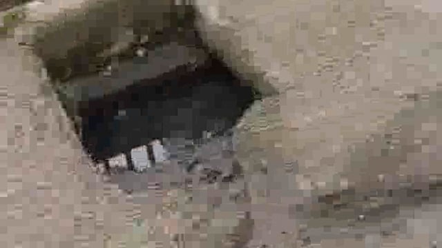 पलिया की सड़कों पर जलभराव और कीचड़, गुणवत्ताहीन निर्माण कार्य से जनता परेशान