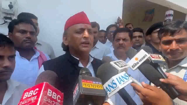 अखिलेश यादव ने सरकार पर निशाना साधा: 