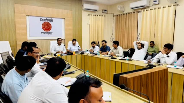 1 अक्टूबर 2025 से होगी धान खरीद जिला अधिकारी धर्मेंद्र प्रताप ने कलेक्टर सभागार में किसान ब अधिकारियों के साथ की बैठक