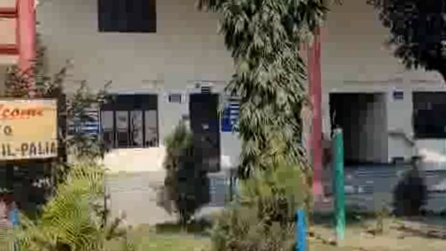 विधवा की जमीन पर दबंगों का कब्जा, एसडीएम से लगाई न्याय की गुहार