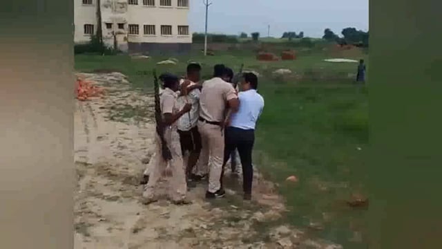 जमीन विवाद में बवाल: ग्रामीण ने सीओ पर बोला हमला, पुलिस ने आरोपी दबोचा