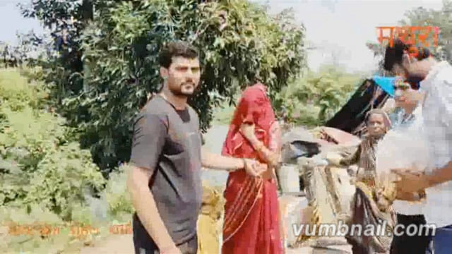 Vrindavan me badh se pareshan logo ko thoda sahyog ...#115 