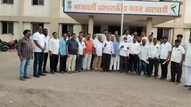 आटपाडीत ओबीसी समाजाचे तहसीलदारांना निवेदन : आरक्षणास धक्का लावू नये, अन्यथा तीव्र आंदोलनाचा इशारा
