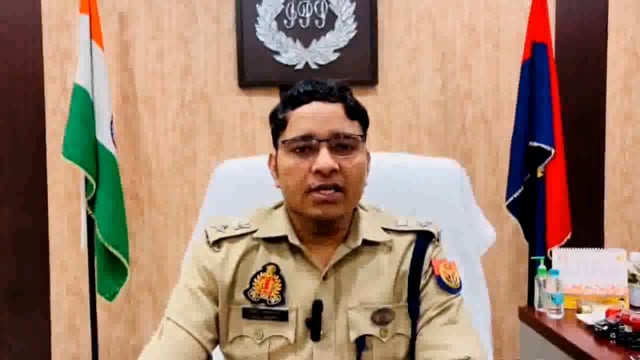 *जनपद गोण्डा में चोरी व ड्रोन उड़ाने संबंधी अफवाहों पर रोक लगाने के संबंध में पुलिस अधीक्षक गोण्डा श्री विनीत जायसवाल की