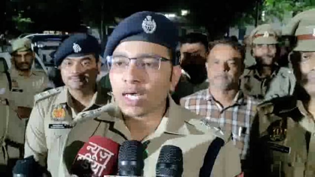 *जनपद गोण्डा के थाना नवाबगंज पुलिस व एसओजी टीम की संयुक्त कार्यवाही में पुलिस मुठभेड़ के दौरान घायल/गिरफ्तार शातिर बदमाश