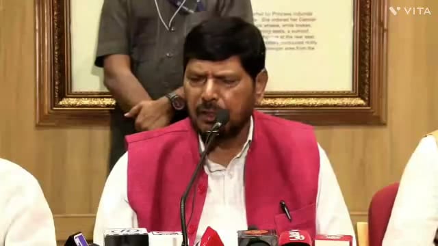 आज कोल्हापूर मध्ये रामदास आठवले केंद्रीय राज्यमंत्री सामाजिक न्याय व अधिकारीता मंत्रालय भारत सरकार पत्रकार परिषदेत मध्ये