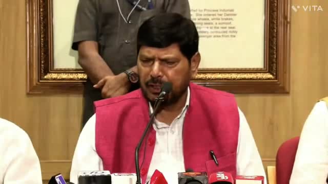 आज कोल्हापूर मध्ये रामदास आठवले केंद्रीय राज्यमंत्री सामाजिक न्याय व अधिकारीता मंत्रालय भारत सरकार पत्रकार परिषदेत मध्ये