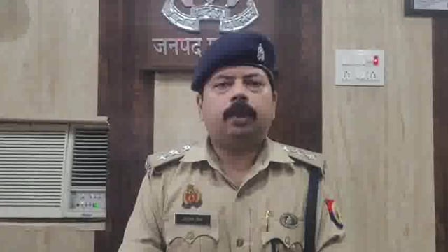 *थाना लीलापुर क्षेत्रातंर्गत ग्राम हरिहरपुर कैलहा में एक ही परिवार के दो पक्षों में भूमि/मकान विवाद के चलते वादिनी#lat 