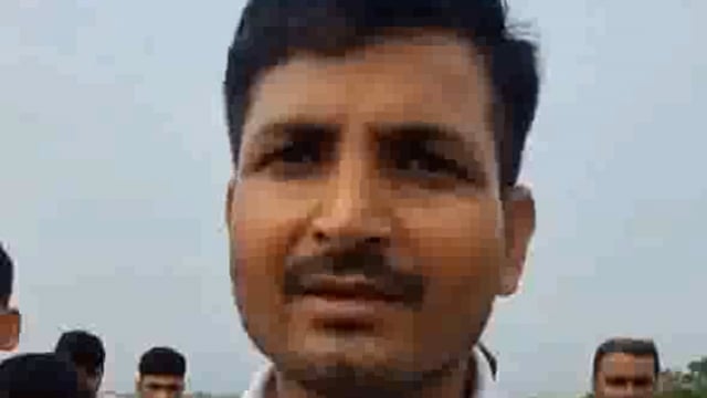 नदी कटाव से किसानों की जमीन समाई, तटबंध पर मंडराने लगा खतरा