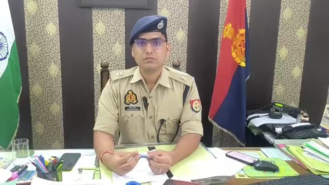 *थाना सदर बाजार के सामने लगभग 150-200 लोगों द्वारा उग्र व्यवहार करने व लोक सेवक के कार्य में बाधा डालने पर थाना सदर बाजा