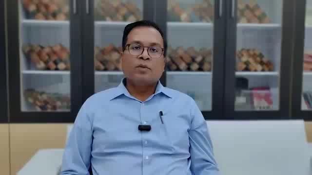 डीएम धर्मेन्द्र प्रताप सिंह ने शाहजहाँपुर घायल पशुओं के लिए सुविधा जारी की
घायल पशुओं की देखभाल के लिए 1962 नंबर पर कॉल करे...
उसके 1 घंटे मे एंबुलेंस के साथ में एक डॉक्टर जैसे कि पशु का इलाज किया जाए

पत्रकार महाराज सिंह
नेशनल मीडिया न्यूज़ शाहजहाँपुर