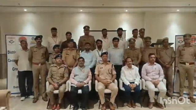 पेट्रोल की भूमिगत पाइपलाइन की पूरी जिम्मेदारी से सुरक्षा करेगी मथुरा पुलिस एसपी श्लोक कुरमार