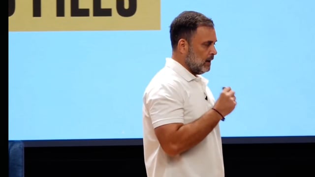 राहुल गांधी ने सॉफ्टवेयर और कॉल सेंटरों का इस्तेमाल करके व्यवस्थित तरीके से मतदाताओं के नाम हटाने का आरोप लगाया; मुख्य चुनाव आयुक्त पर 'वोट चोरों' को बचाने का आरोप
#politics