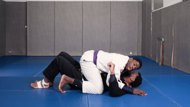 Cross collar choke