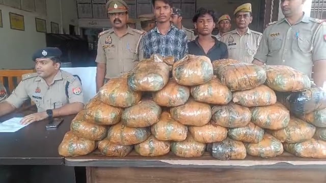 तस्करों के मंसूबों पर पुलिस फेर रही पानी,जानिए कैसे लाखों के गांजा को पकड़े