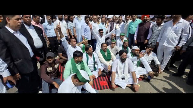 Hapur भारतीय किसान यूनियन संघर्ष ने हाई कोर्ट बैंच को लेकर बार एसोसिएशन का समर्थन किया