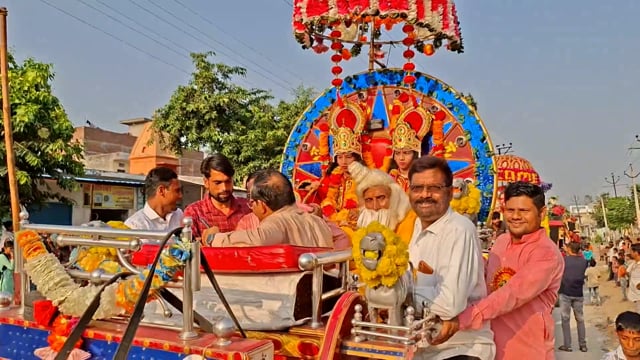 मेरठ बहसूमा थाना क्षेत्र के ग्राम पंचायत सैफपुर फिरोजपुर रामराज में राम जी की बारात धूम धाम से निकाली गई।