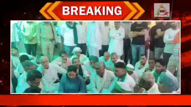 मथुरा की महावन तहसील में भारतीय भानु के सैकड़ो कार्यकर्ताओं ने लेखपाल के विरोध में किया धरना प्रदर्शन, लेखपाल पर किसान से पैसे मांगने और दुर्व्यवहार करने का लगाया आरोप