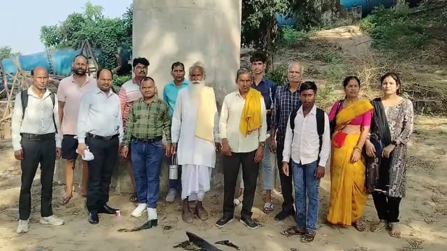 पिनाहट। भुगतान न होने पर ठेकेदार ने स्टीमर संचालन कराया बंद 