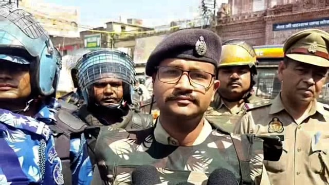 मेरठ फ्लेग मार्च किए जाने के संबध में सहायक पुलिस अधीक्षक/क्षेत्राधिकारी कोतवाली की बाइट।