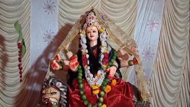 उदगीर शहरासह तालुक्यात ठीक ठिकाणी नवरात्र महोत्सव सुरू