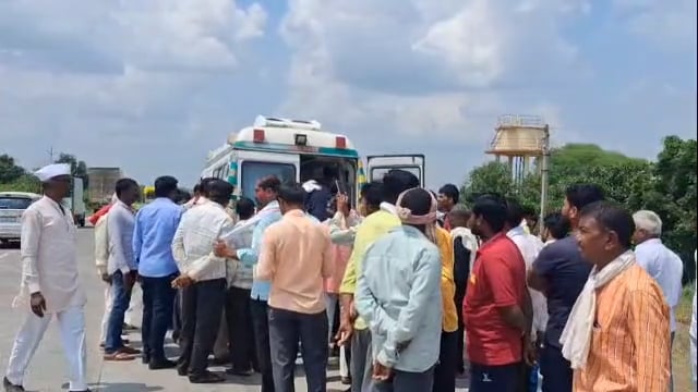 उदगीर लातूर रोडवर ट्रकच्या धडकेत दोघे जखमी