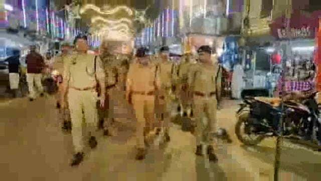 पुलिस महानिरीक्षक एवं पुलिस अधीक्षक ने दुर्गा पूजा पंडालों का किया निरीक्षण एवं श्रद्धालुओं की सुविधा के दिए निर्देश 