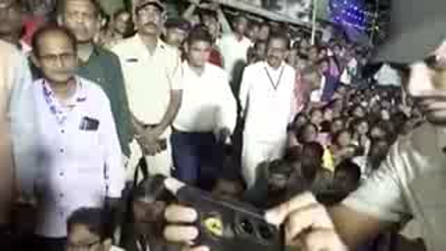 सहपालकमंत्री आशीष जयस्वाल यांनी लावला पालकमंत्री/मुख्यमंत्री यांना फोन अवगत करुन दिली परीस्थिती