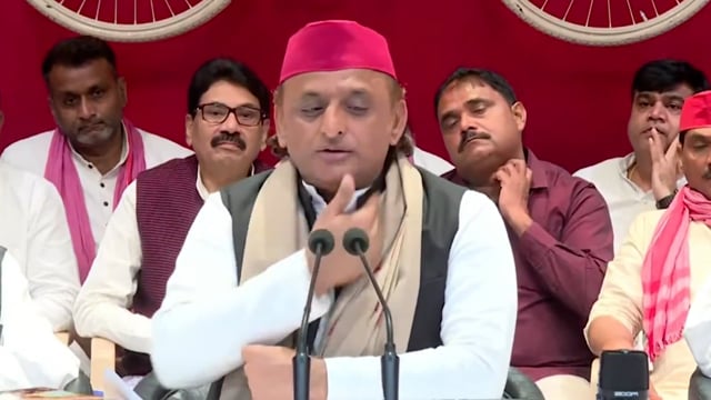 अखिलेश यादव ने नए अमेरिकी टैरिफ के बीच सरकार से व्यवसायों की मदद करने का आग्रह किया

उत्तर#politics