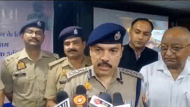 मेरठ मिशन शक्ति फेज-5.0 अभियान के अन्तर्गत आई आई एम टी कॉलेज गंगानगर मे महिलाओं के सम्मान मे एक भव्य कार्यक्रम किया गया आयोजित ।