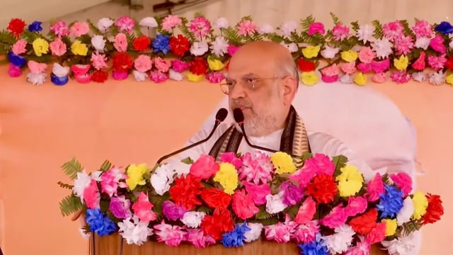 बिहार- गृह मंत्री अमित शाह ने बिहार में विपक्ष की राजनीतिक प्राथमिकताओं की तीखी आलोचना की है और भाजपा के एजेंडे और उसके प्रतिद्वंद्वियों के एजेंडे के बीच स्पष्ट अंतर बताया है। उन्होंने कहा कि जहाँ 