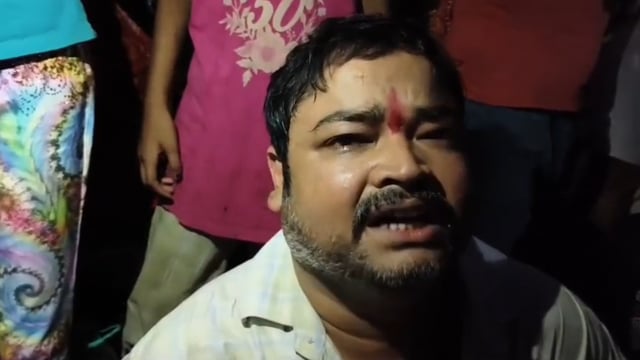 हवन पूजन सामग्री एवं कपड़े की गोदाम में लगी भीषण आग; 10 लाख की संपत्ति जलकर हुई राख: शहर में अफरातफरी मची