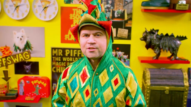 Video The Trick With A Name by Piff the Magic Dragon