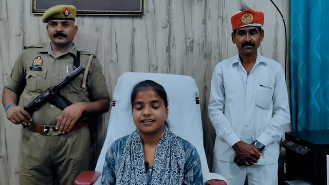 Shahjahanpur mein ek din ke liye Chhatra banai Gai Apar jiladhikari