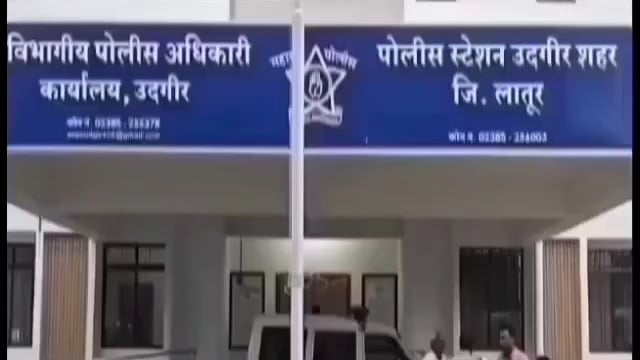 चर्च रोडवर दुचाकीच्या धडकेत एक जण गंभीर जखमी