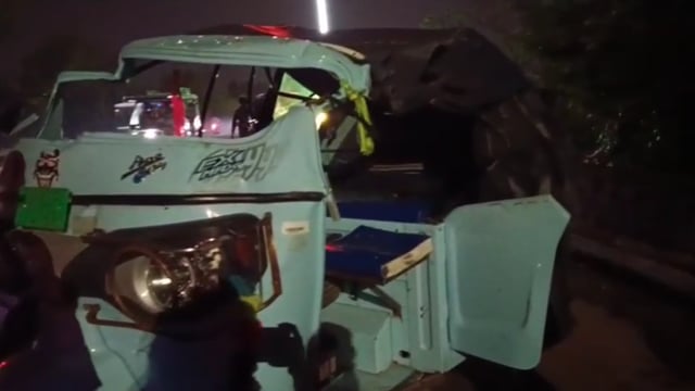 रावण दहन देखकर लौट रहे श्रद्धालु का टेंपो पलटा