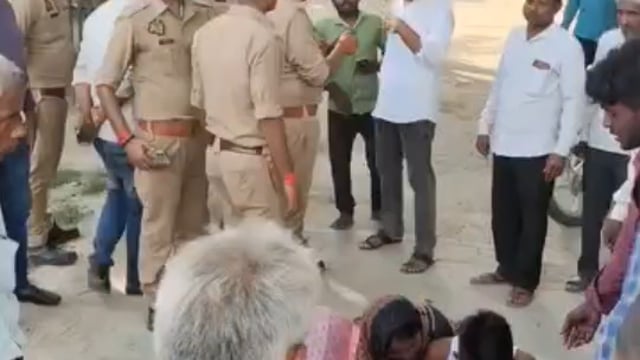 प्रतिमा विसर्जन के बाद पंडाल समेटने के दौरान करंट लगने से दो की मौत