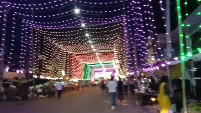 दुर्गा पूजा के अवसर पर लाइटों से सजी सिरदला बाजार श्रद्धालुओं में उत्साह दर्शन उमड़े भीड़
