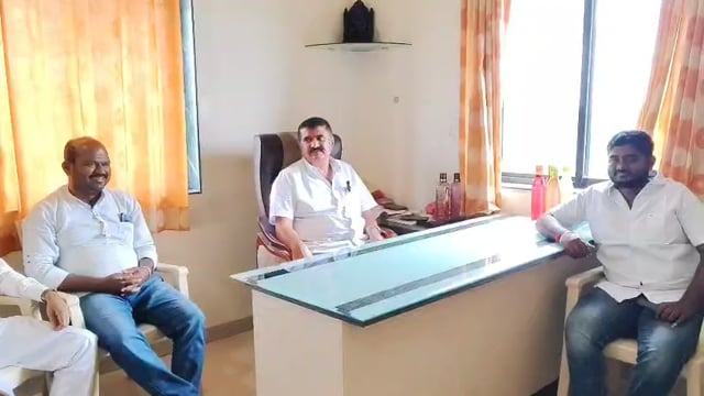 गोपीचंद पडळकर यांच्या वक्तव्याने निर्माण झालेल्या राजकीय वादळात आता स्वाभिमानी विकास आघाडीचीही एंट्री झाली आहे. भारत पाट