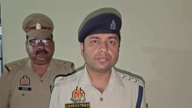 मेरठ दिनांक 04.10.2025 को थाना मेडिकल क्षेत्रान्तर्गत एक महिला की संदिग्ध परिस्थिति में मृत्यु हो जाने की जानकारी मिलने पर तत्काल पुलिस द्वारा शव को पोस्टमार्टम हेतु भिजवाने तथा आवश्यक कार्यवाही किये जाने के सम्बन्ध में क्षेत्राधिकारी सिविल लाईन की बाइट ।*