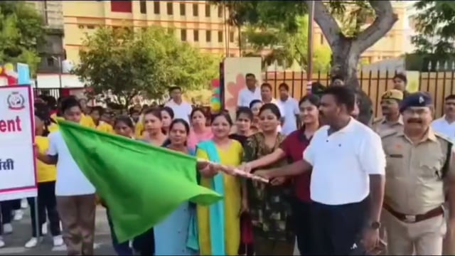 झाँसी पुलिस द्वारा 'मिशन शक्ति फेज 5.0' के अंतर्गत 'RUN FOR EMPOWERMENT' मैराथन दौड़ का आयोजन