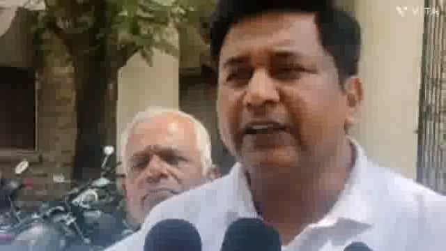 आंतरराष्ट्रीय कीर्तीचे शिक्षण तज्ञ व सामाजिक कार्यकर्ते डॉ. सोनम वांगचुक यांना केंद्र सरकाजंरने अटक केली त्यांची त्वरित सुटका करणे विषयी कोल्हापूर जिल्हाधिकारी ना भारतीय कम्युनिस्ट पक्षांने  निवेदन देण्यात आले.