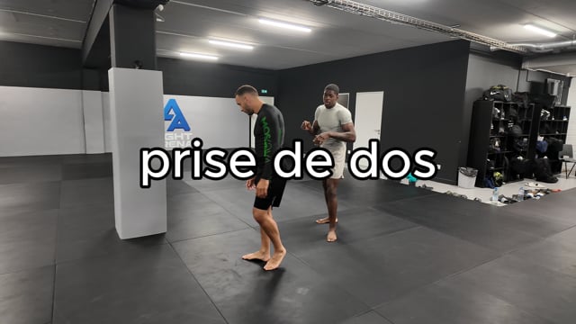 Prise de dos