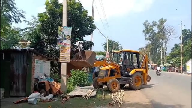 आदर्श आचार संहिता लगते ही शहर के सड़क किनारे, चौक चौराहा एवं सार्वजनिक स्थलों से हटाए गए  बैनर पोस्टर।