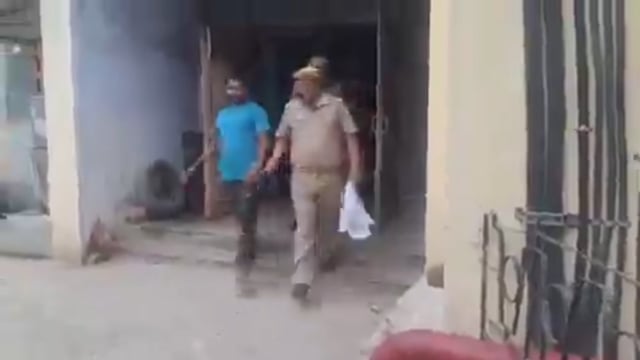 गाजीपुर में 8 साल के मासूम के साथ दरिंदगी और हत्या के मामले में अदालत ने आरोपी संजय नट को फांसी की सजा सुनाई। अदालत ने इसे 