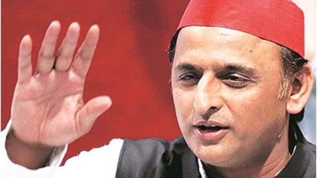 खबर 

अखिलेश यादव जी को बरेली आने से बरेली प्रशासन रोक रहा है।

बरेली प्रशासन का कहना है कि अगर आपको रामपुर जाना ही है तो तो मुरादाबाद होते हुए जाइए।

लेकिन अखिलेश जी बरेली होते हुए जाने पर अड़े हुए है#politics