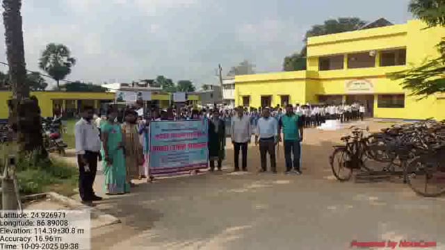 मतदाता जागरूकता अभियान में शिक्षक, विद्यालय कर्मी,छात्र छात्राओं ने बढ़ चढ़कर लिया हिस्सा