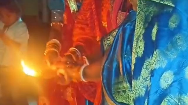 सिरदला प्रखंड में सुहागिन महिलाओं ने पति की दीर्धायु के लिए की करवा चौथ व्रत