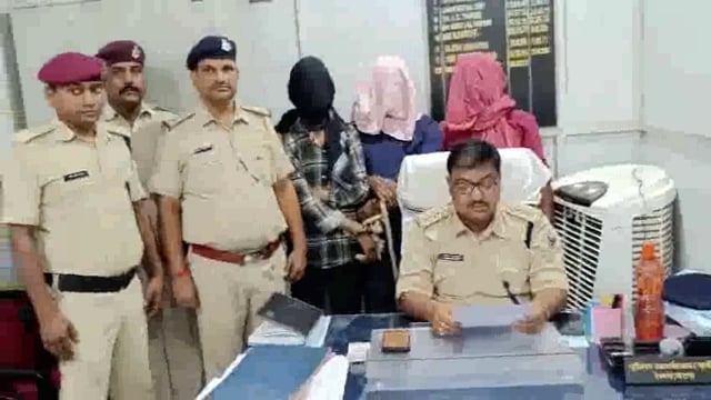 बाढ़ रेल थाना से Live 